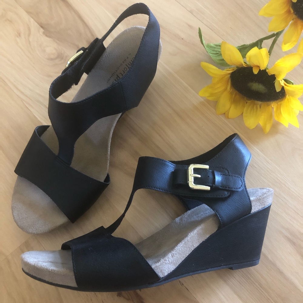 🌻Comfort Plus Black Wedge Sandal Size 7
